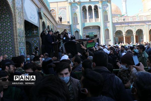 تشییع پیکر آیت الله صافی گلپایگانی در قم-1