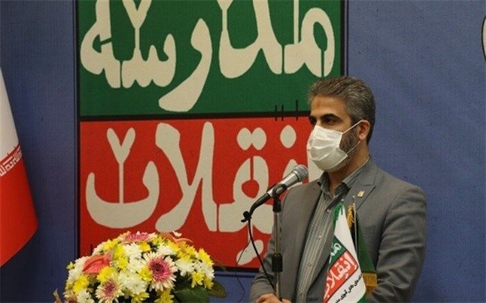 اشتیاق دانش‌آموزان در همراهی انقلاب بیشتر از مسئولانی است که نتوانستند پای انقلاب بمانند