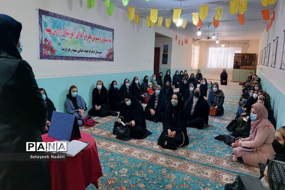 کارگاه آموزشی بهداشت دوران بلوغ دختران در قرچک