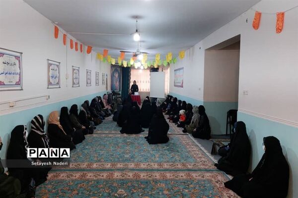کارگاه آموزشی بهداشت دوران بلوغ دختران در قرچک