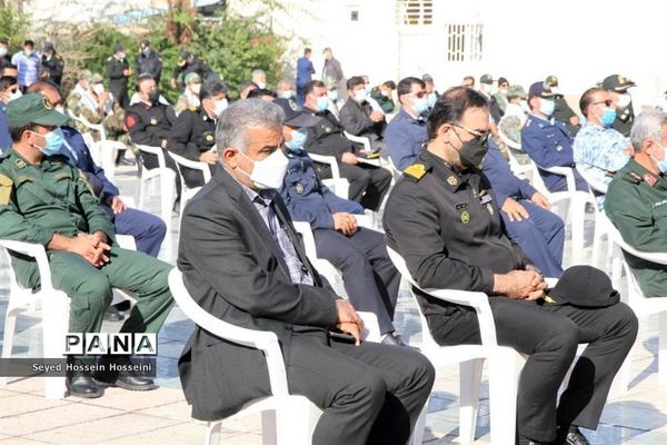 مراسم مهمانی لاله‌ها در گلزار شهدای بوشهر