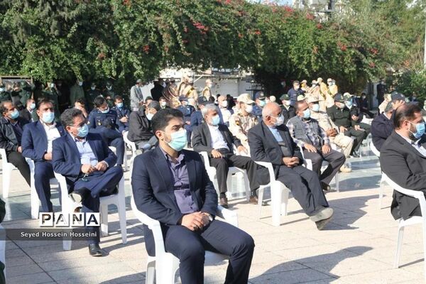 مراسم مهمانی لاله‌ها در گلزار شهدای بوشهر