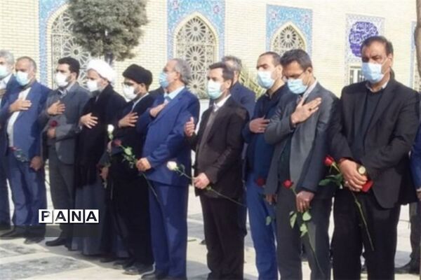 گلباران مزار شهدای امامزاده بی‌بی زبیده(س) قرچک