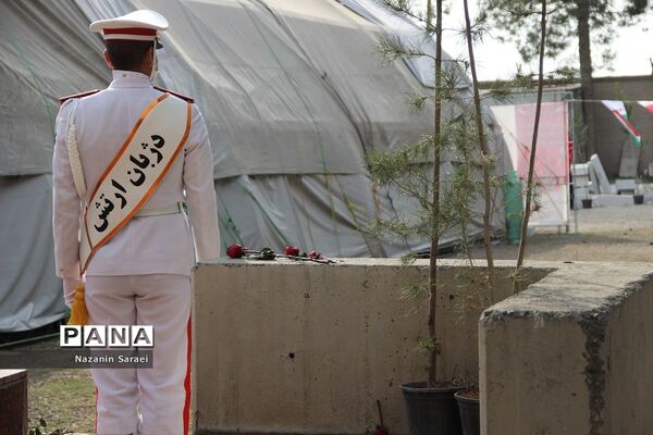 شانزدهمین آیین ملی عطرافشانی و گلباران مزارشهدای ادیان توحیدی در اسلامشهر