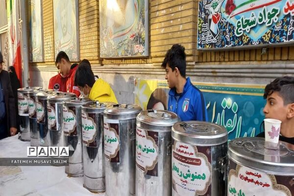 غبارروبی مزار شهدای قم به مناسبت دهه فجر-1