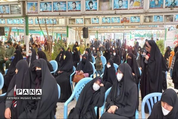 غبارروبی مزار شهدای قم به مناسبت دهه فجر-1