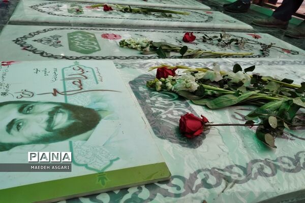آیین مهمانی لاله ها در قم به مناسبت دهه فجر-2