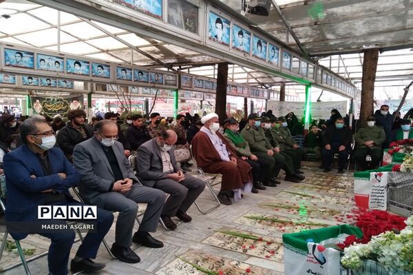 آیین مهمانی لاله ها در قم به مناسبت دهه فجر-2