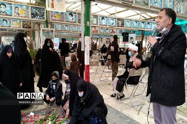 آیین مهمانی لاله ها در قم به مناسبت دهه فجر-2