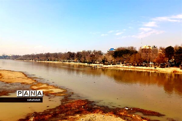 استقبال شهروندان اصفهانی از بازگشایی زاینده‌رود خروشان