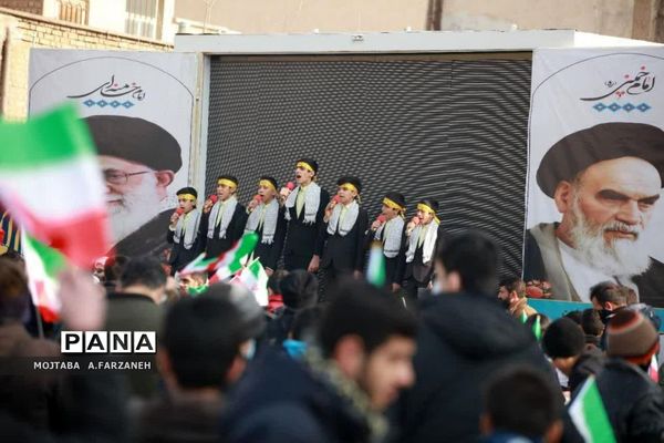 همایش دوچرخه‌سواری نوجوانان گرامیداشت دهه فجر در قم