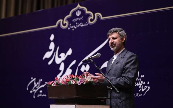 معلم در هر مکان و زمانی منشأ خیر و برکت است