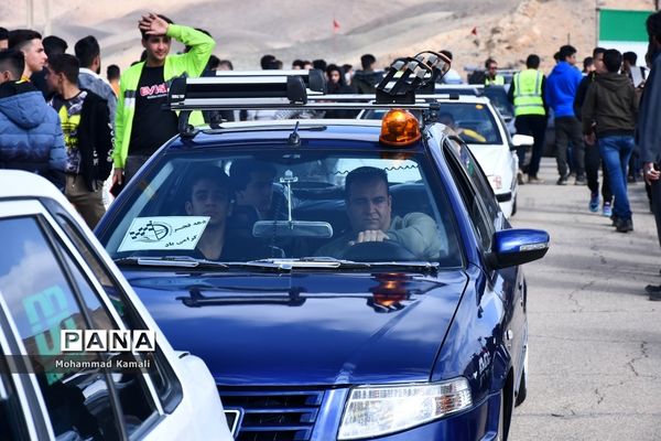 همایش اتومبیل‌سواری و موتورسواری به میزبانی شهر محلات