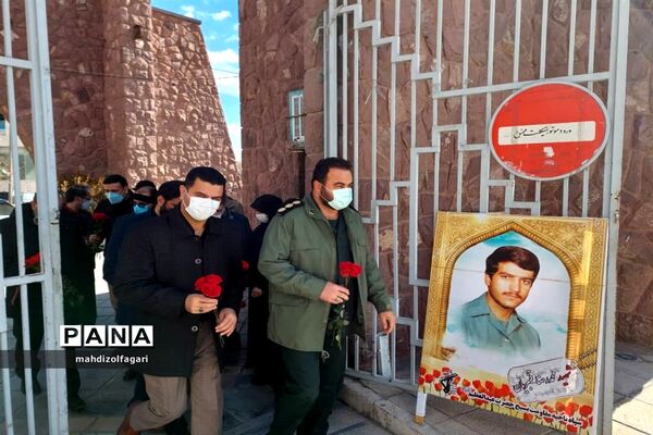 آئین غبار روبی مزار شهدای گمنام ناحیه دو شهرری