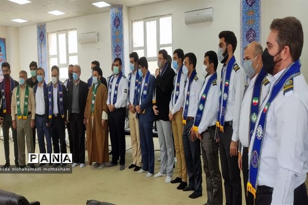 دیدار اعضای سازمان دانش‌آموزی لرستان با نماینده ولی فقیه در استان