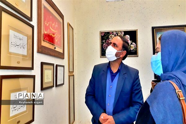 افتتاح نمایشگاه هنری «طلیعه فجر» در شهرستان قرچک