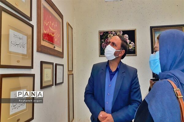 افتتاح نمایشگاه هنری «طلیعه فجر» در شهرستان قرچک