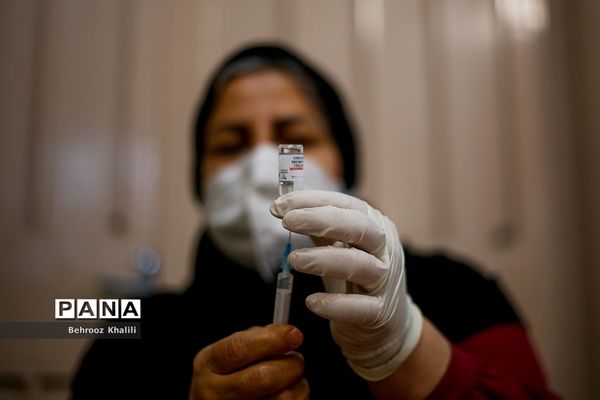 واکسیناسیون دانشجویان ساکن در کوی دانشگاه