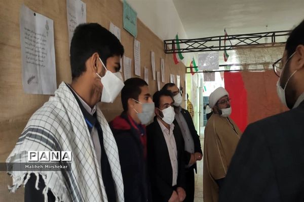 افتتاح نمایشگاه «مدرسه انقلاب» در زابل