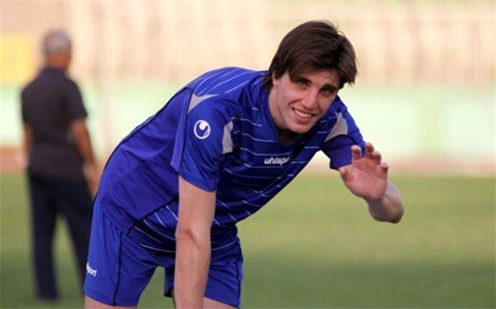 چرا استقلال 8 سال است قهرمان نمی‌شود