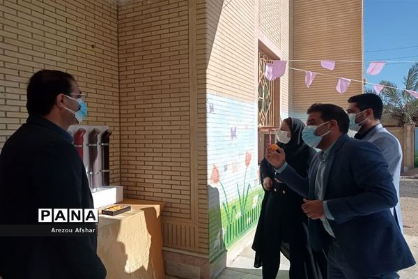 افتتاحیه مدرسه پویا در مدرسه ابتدایی دخترانه سمیه در شهر بندرامام خمینی(ره)