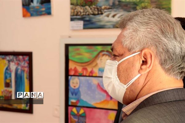 افتتاح نمایشگاه هنرهای دستی و تجسمی در آباده