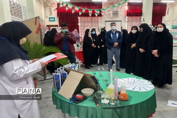 نمایشگاه مدرسه انقلاب دبیرستان فراست منطقه 1