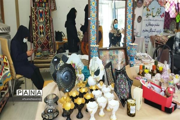 برپایی نمایشگاه توانمندی‌ها و دستاوردهای بانوان در فیروزکوه