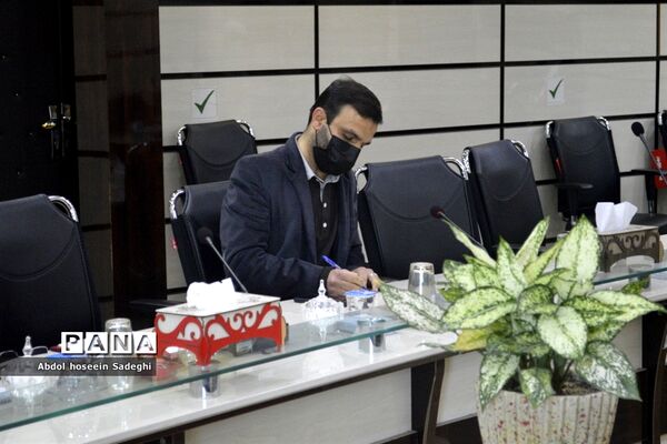 جلسه کمیسیون تخصصی توسعه آموزش عمومی قرآن کریم استان بوشهر