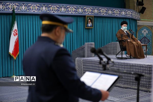 دیدار فرماندهان و کارکنان نیروی هوایی و پدافند هوایی ارتش با رهبر انقلاب