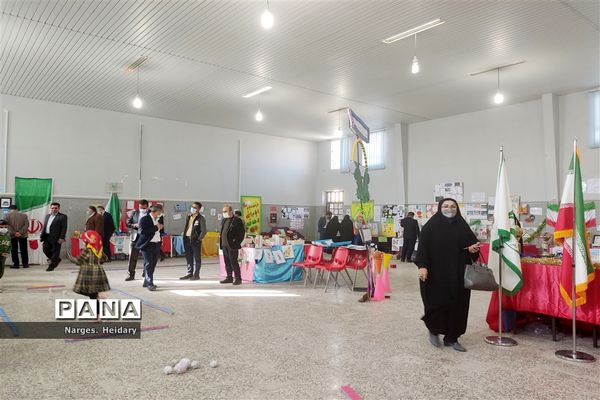 افتتاح نمایشگاه ورزشی شهید اسفندیاری و شهید شیرعلی در شهرستان امیدیه