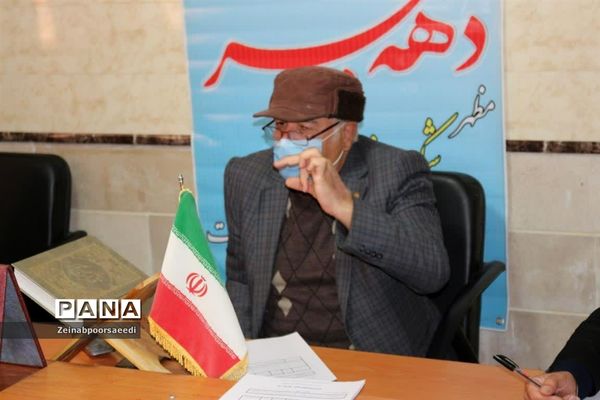 برگزاری مسابقه مشاعره دانش‌آموزی عصرانقلاب درفیروزکوه