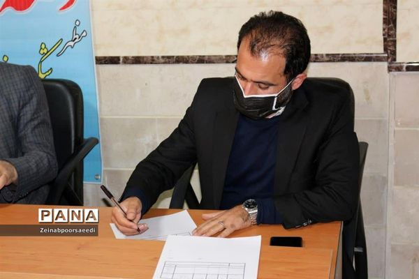 برگزاری مسابقه مشاعره دانش‌آموزی عصرانقلاب درفیروزکوه