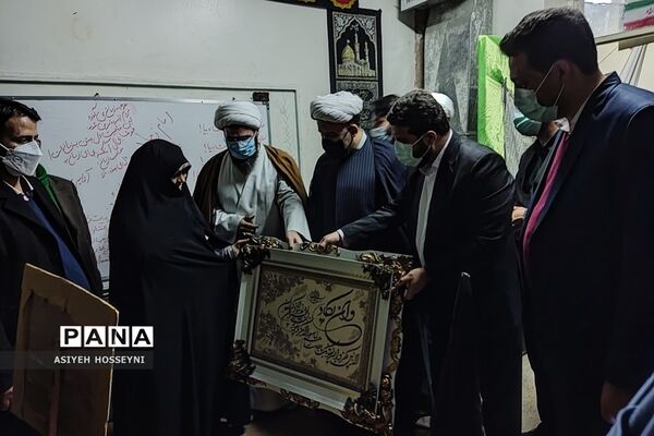 افتتاحیه نمایشگاه مدرسه انقلاب در فشافویه