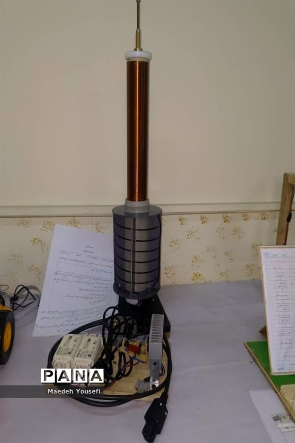 نمایشگاه دستاوردهای پژوهشی دانش‌آموزان آموزش و پرورش اسلامشهر