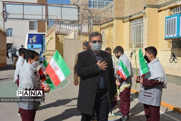 افتتاحیه طرح مداخلات درمانی و توان بخشی و غربالگری دانش‌آموزان مدارس حاشیه شهرآموزش و پرورش ناحیه یک