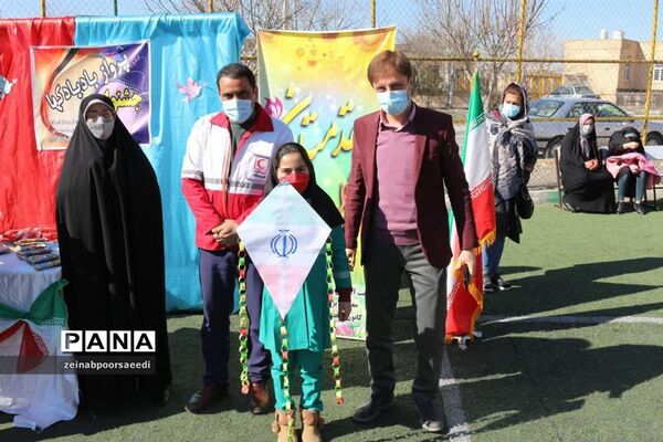 جشنواره پرواز بادبادک‌ها در فیروزکوه