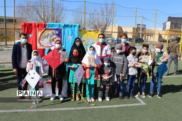 جشنواره پرواز بادبادک‌ها در فیروزکوه
