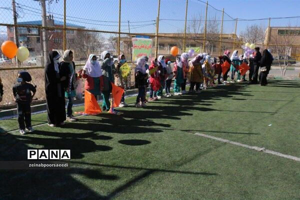 جشنواره پرواز بادبادک‌ها در فیروزکوه