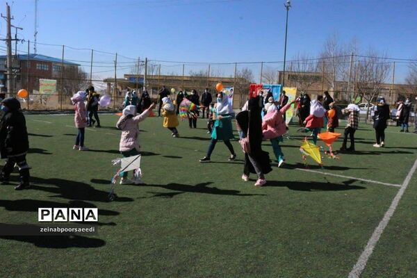 جشنواره پرواز بادبادک‌ها در فیروزکوه