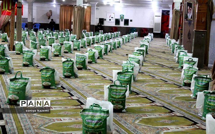 ۱۵۰۰ سبد کالا در اختیار خانواده‌های نیازمند شهرستان ساری قرار گرفت