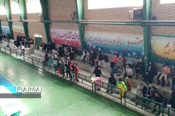 برگزاری مسابقات دو و میدانی دختران در شهرستان پردیس