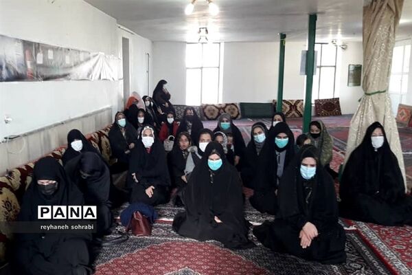 مراسم گرامیداشت دهه فجر در مسجد اتابک شهر آبسرد