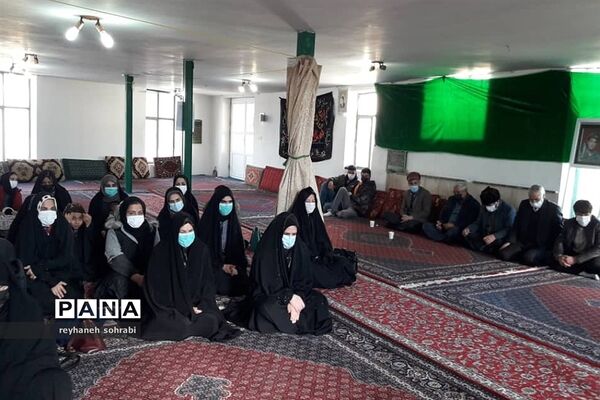 مراسم گرامیداشت دهه فجر در مسجد اتابک شهر آبسرد