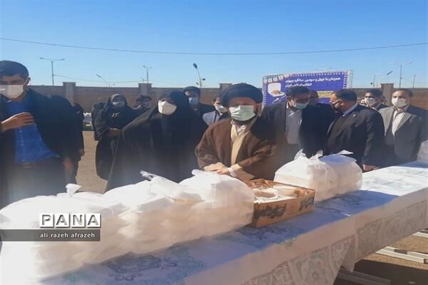 توزیع 1500 پرس غذای گرم جهت اطعام نیازمندان در اندیمشک