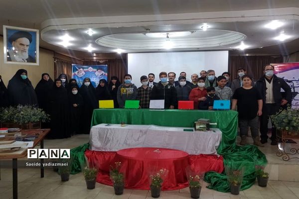 برپایی نمایشگاه مخترعان و نخبگان بسیجی منطقه ۱۵