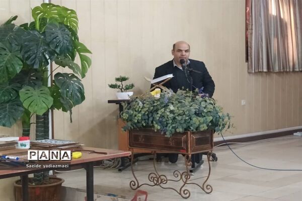 برپایی نمایشگاه مخترعان و نخبگان بسیجی منطقه ۱۵
