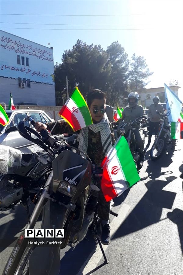 راهپیمایی خودرویی ۲۲ بهمن در شهر زاهدان