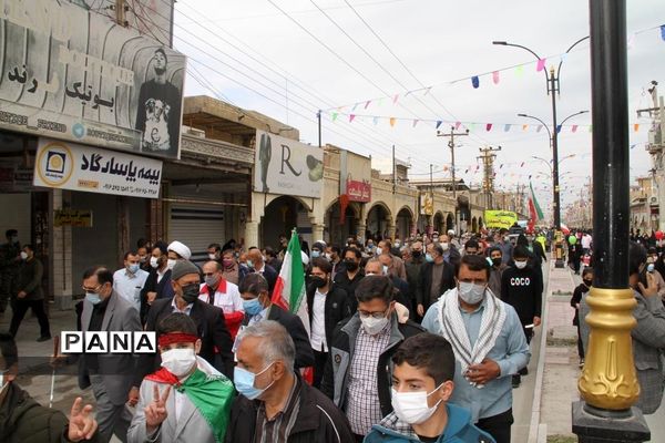 حضور پرشور دانش‌آموزان و فرهنگیان بهبهانی در راهپیمایی یوم الله 22 بهمن ماه