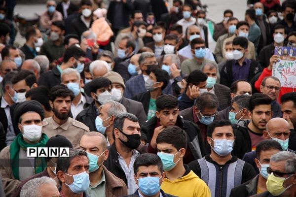 حضور پرشور دانش‌آموزان و فرهنگیان بهبهانی در راهپیمایی یوم الله 22 بهمن ماه